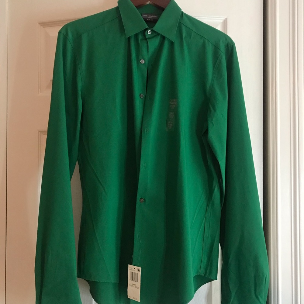 Men’s Van Heusen Dress Shirt